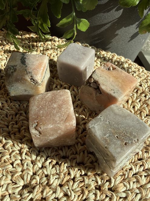 Hovedbilde Rosa Ametyst, kube ca 2,5-3cm