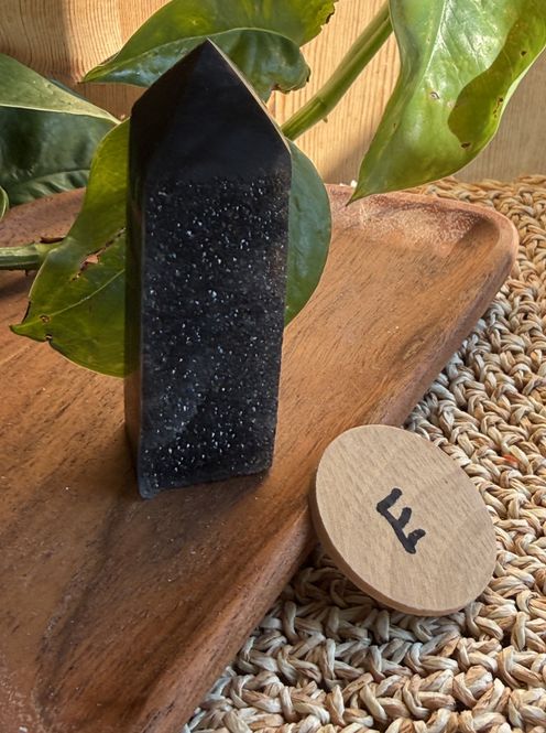 Hovedbilde Sfaleritt tårn, sort med druzy (8-9cm) (#97)